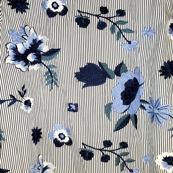 Nanette Lepore blue floral striped button down shirt - Picture 7 of 9